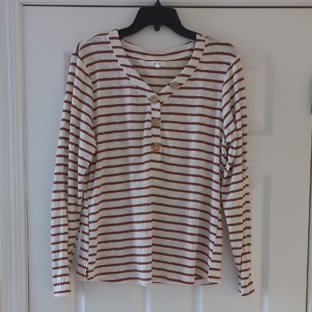 🎉 4 for $10 item: Striped Button-Up Long Sleeve Top